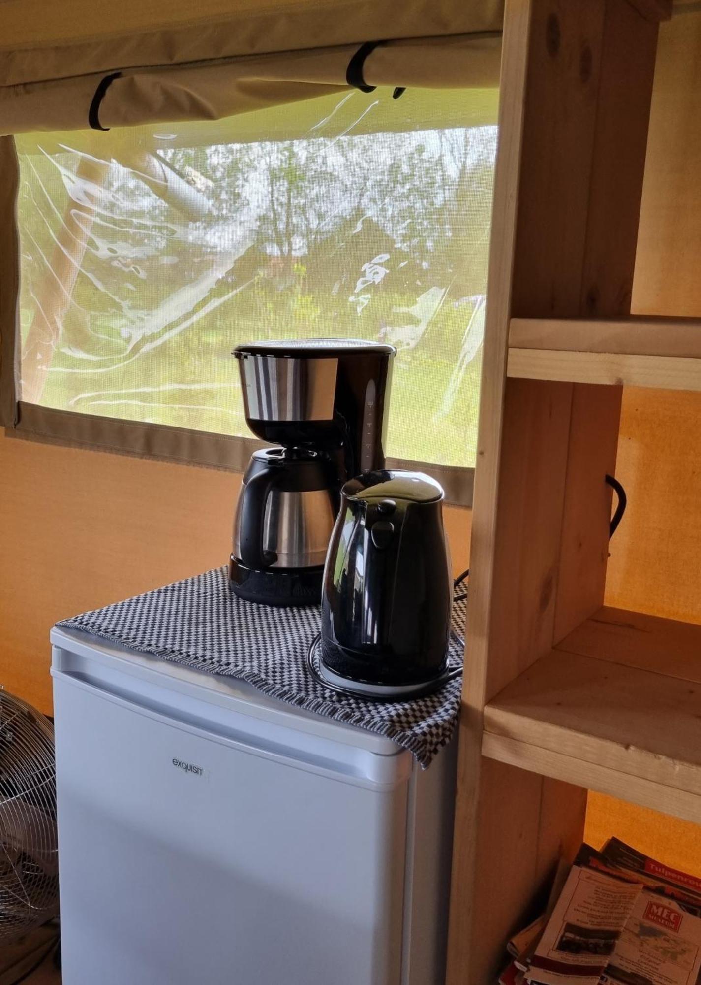 Boerderijcamping De Hinde Dronten Zimmer foto